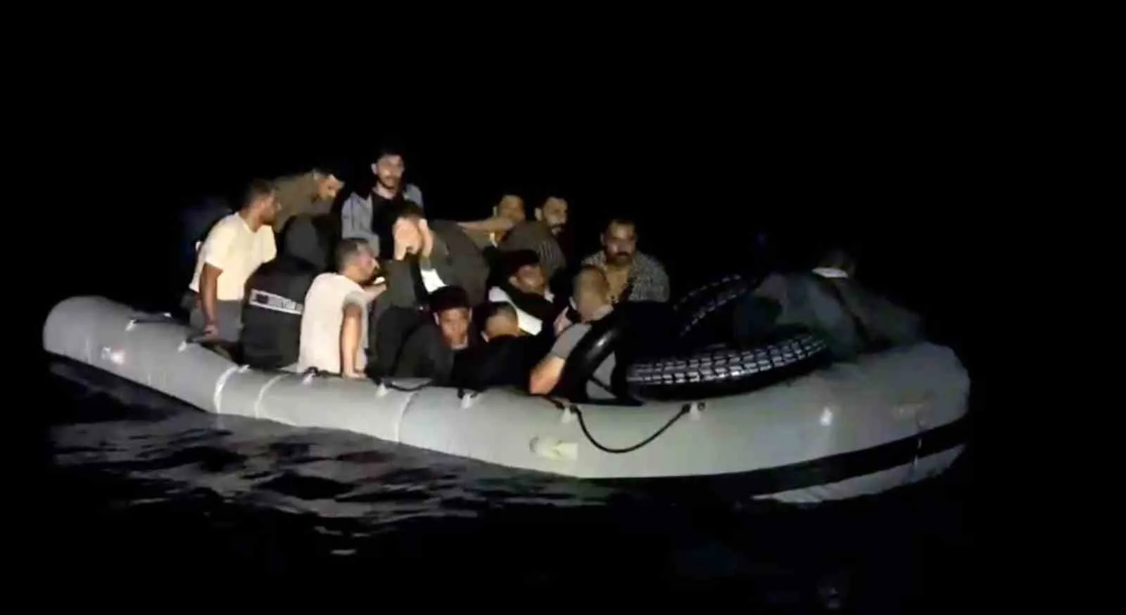 Marmaris Namlıalan koyunda yasa dtışı yollardan tekne ile kaçma hazırlığında