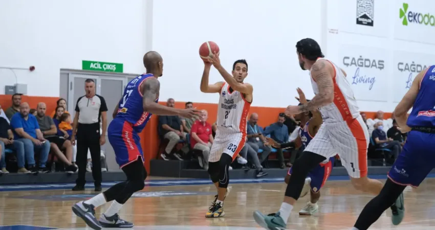 Başantrenör Erhan Ernak yönetiminde sahaya çıkan Çağdaş Bodrum Spor, iLab