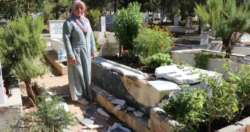 Denizli’de yaşayan 53 yaşındaki kadın, her gün kabrini ziyaret ettiği