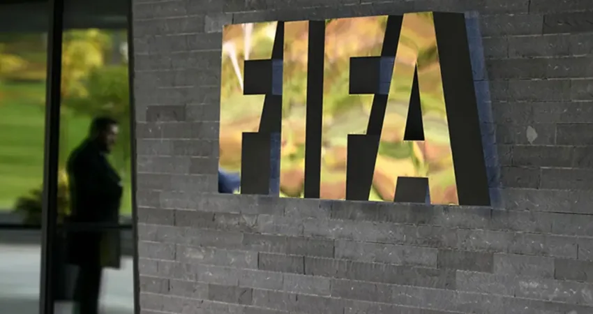 FIFA’nın kısa süreli bir ekstra transfer dönemini gelecek yılla birlikte