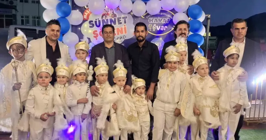 Muğla’nın Köyceğiz ilçesinde ‘Çocukların Gülüşünde Hayat Var’ mottosuyla toplu sünnet