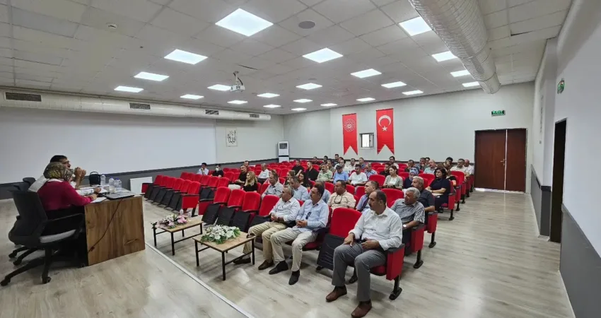 Seydikemer Şehit Alper Seven Anadolu İmam Hatip Lisesi Konferans Salonu’nda,