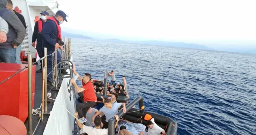Muğla’nın Marmaris ilçesi açıklarında Yunanistan sahil güvenlik unsurları tarafından Türk
