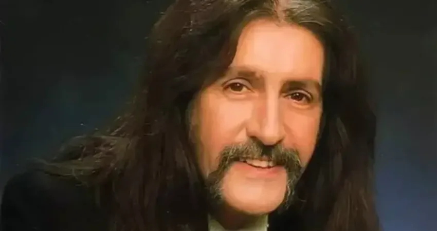 Türk müziğinin unutulmaz ismi Barış Manço’nun hayatı, beyaz perdeye taşınacak.