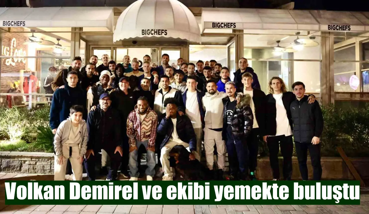 Bodrum FK teknik ekibi ve futbolcular, antrenmanın ardından düzenlenen akşam