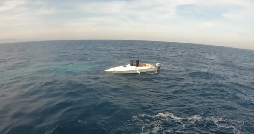 Muğla’nın Bodrum ilçesi açıklarında düzenlenen iki operasyonda 33 düzensiz göçmen