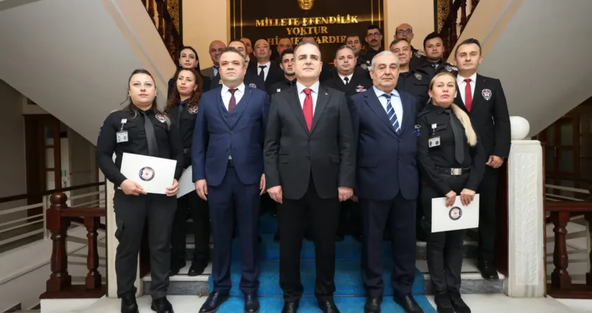 Kaan projesinde başarılı olan güvenlik görevlilerine Vali Dr. İdris Akbıyık,