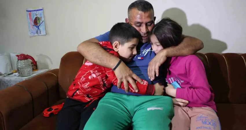 İzmir’in Konak ilçesinde, işten eve gelen ve üzerine bile değiştirmeden