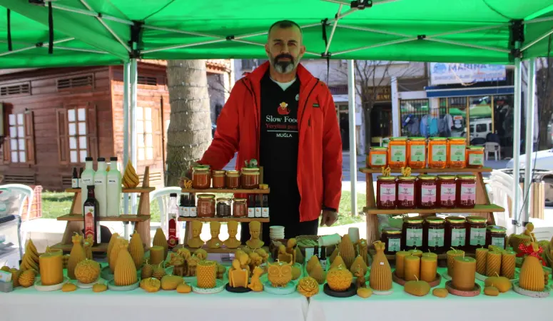 Muğla'nın Menteşe İlçesi'nde her ay düzenlenen Slow Food Yeryüzü Pazarı'nda,