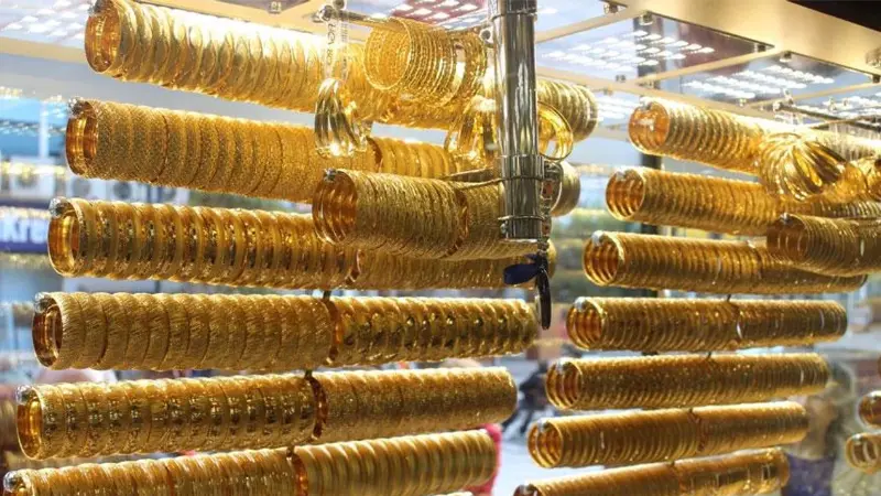 Çeyrek altın 6 bin 800 liradan, cumhuriyet altını 27 bin