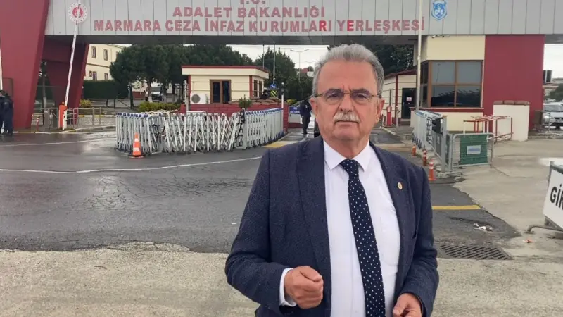 CHP’li Süleyman Girgin, Silivri Cezaevi’nde Ekrem İmamoğlu ve tutuklu gençleri