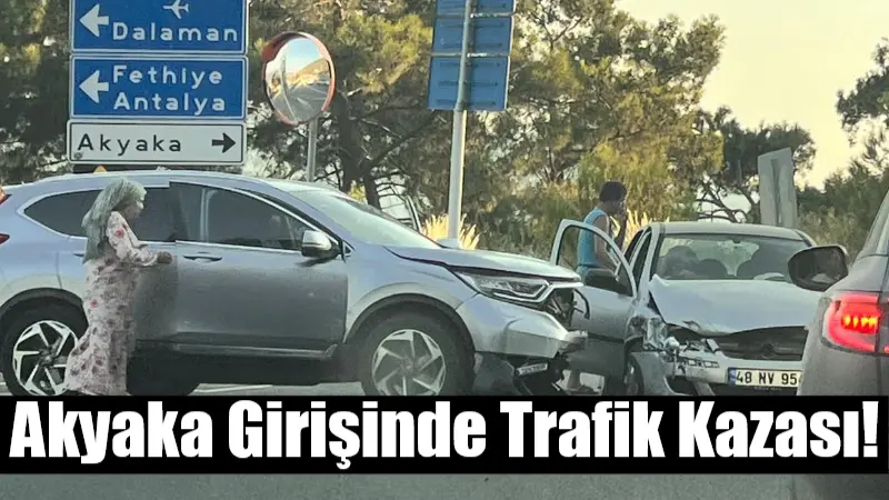 Muğla’nın Ula ilçesi Akyaka girişinde iki otomobilin çarpışması sonucu maddi