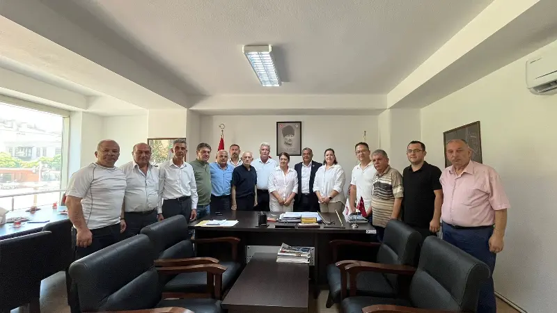 Muğla Muhtarlar Federasyonu, Muğla Büyükşehir Belediye Başkanı Ahmet Aras’a yönelik