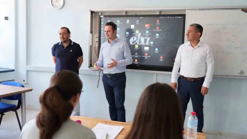 Muğla İl Millî Eğitim Müdürü Emre Çay ve Menteşe İlçe
