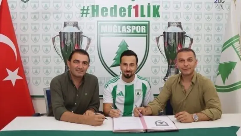 Muğlaspor, Beşiktaş ve Adana Demirspor gibi takımlarda şampiyonluklar yaşayan deneyimli