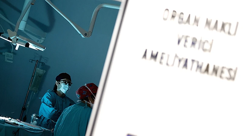 Türkiye'de yılda ortalama 5 bin organ nakli işlemi gerçekleştirilirken, halen