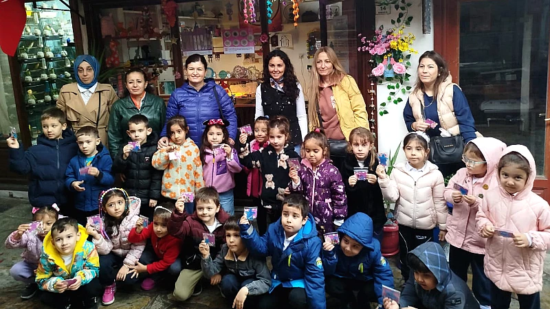Menteşe’deki Pinky Winky Handcraft Mum ve Epoksi Atölyesi, Dumlupınar Anaokulu