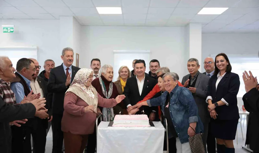 Muğla Büyükşehir Belediye Başkanı Ahmet Aras, yeni yıl kutlamaları kapsamında