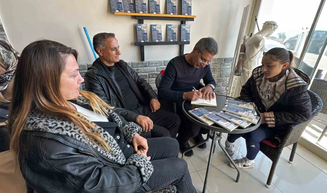 Bodrum'da emekli polis memuru Zekeriya İlhan, 90 şiirden oluşan ikinci