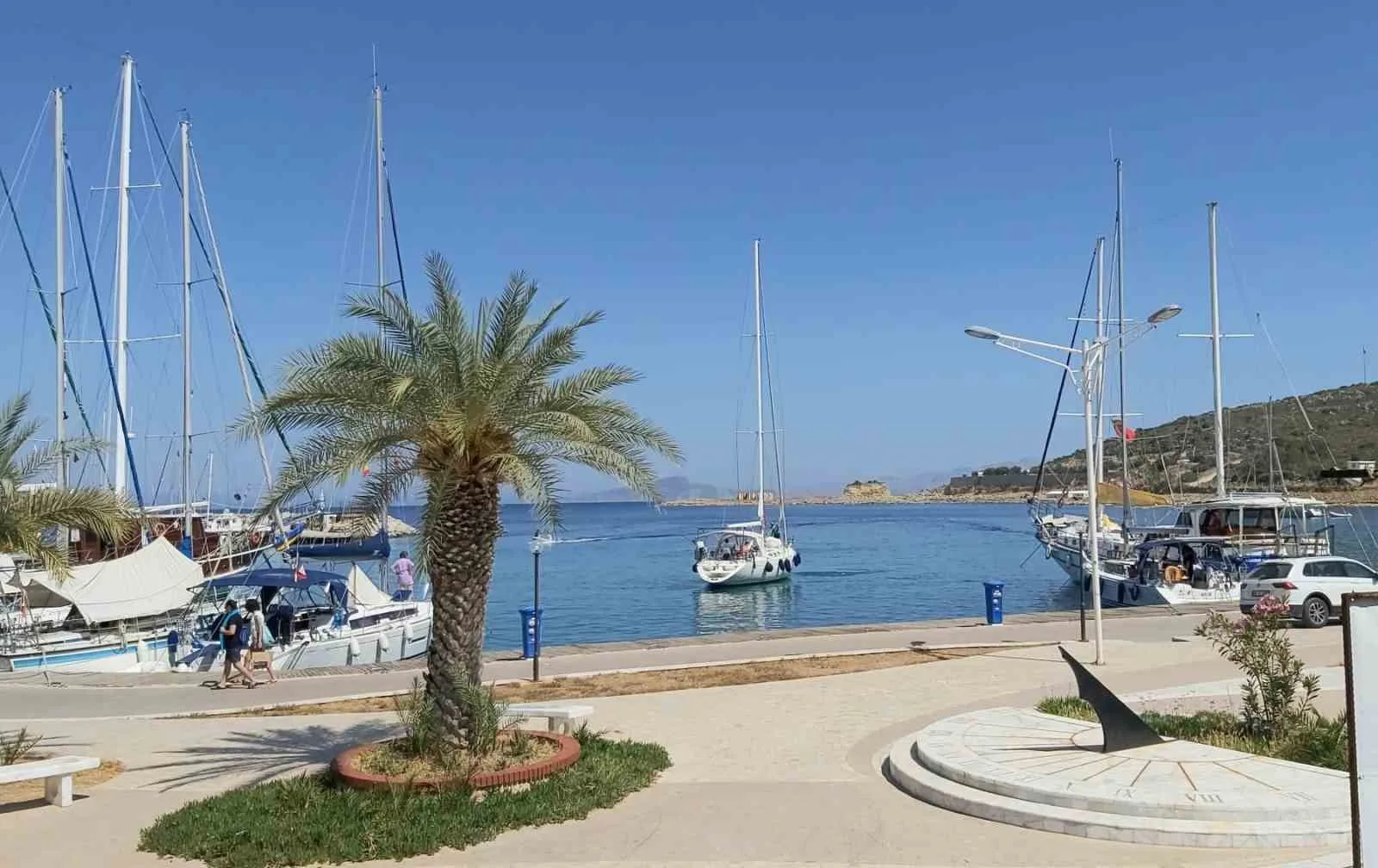 2025 yaz sezonunda Muğla'nın Datça Yat Limanı'na toplam 1,699 tekne