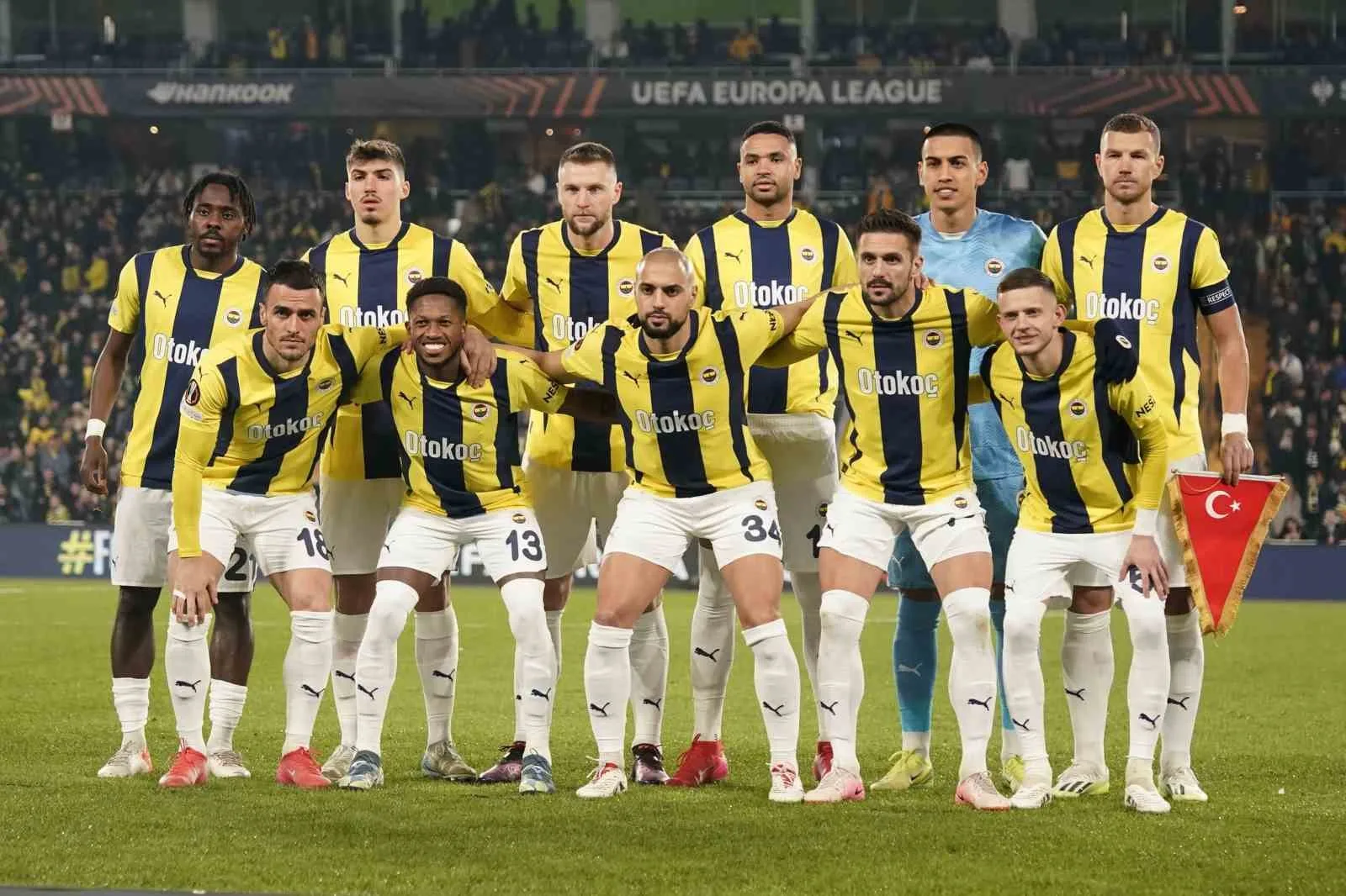 2025 yılında Fenerbahçe futbol takımı şampiyonluk hasretini sürdürürken, başkanlık koltuğu