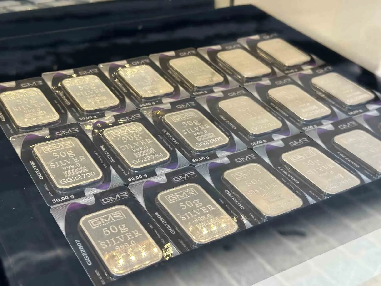 Gümüşün ons fiyatı 72 dolara çıkarak rekor kırdı, iç piyasada