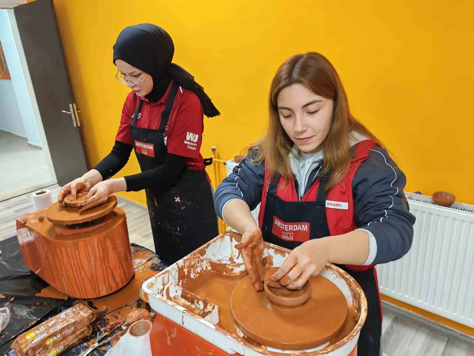 Muğla Gençlik ve Spor İl Müdürlüğü'nün "Renkli Rotam Fethiye" projesi,