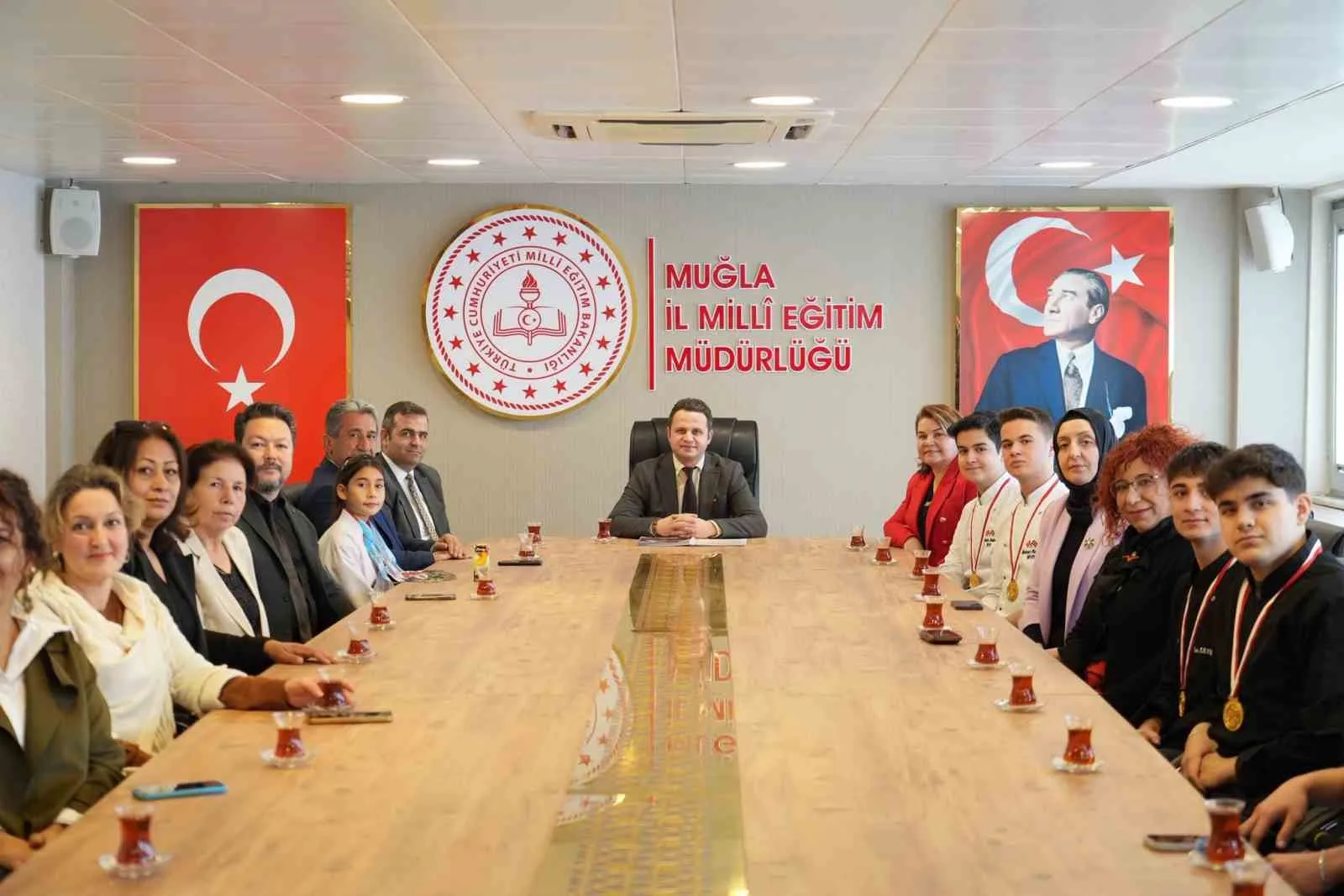 Muğla İl Milli Eğitim Müdürü Emre Çay, dünya karate şampiyonu