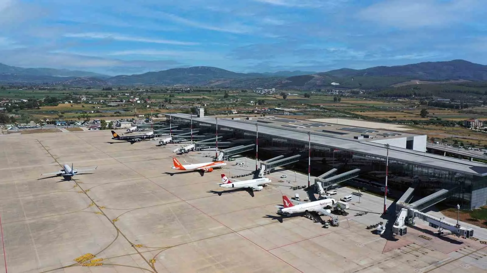 Muğla’daki Dalaman ve Milas-Bodrum havalimanları, 2025 yılının ilk 11 ayında