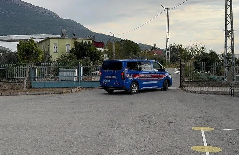 Mersin’in Anamur ilçesinde 12 yaşındaki bir öğrencinin okul müdürü Ender