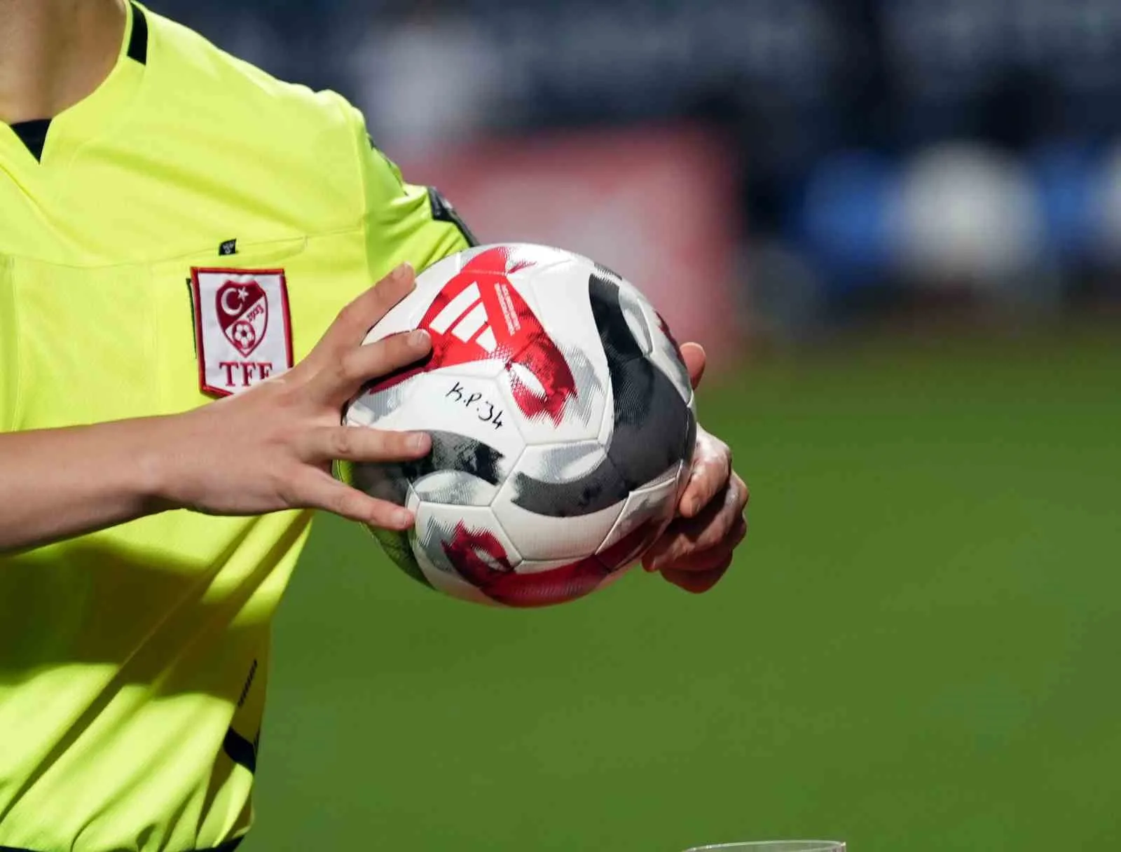 Trendyol Süper Lig’in 17. haftasında oynanacak mücadelelerde düdük çalacak hakemler