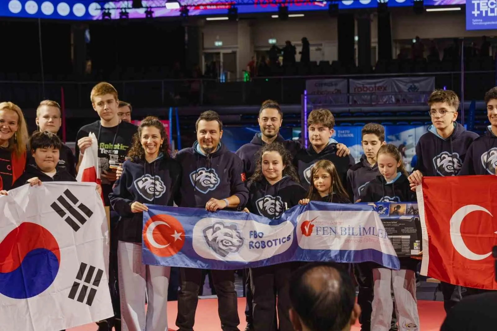 Estonya’da düzenlenen dünyanın en prestijli robotik organizasyonlarından Robotex International’a katılan