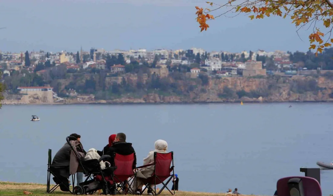 Meteoroloji Genel Müdürlüğü'nün 'sarı kod' uyarısına rağmen, 16 derece sıcaklıkta