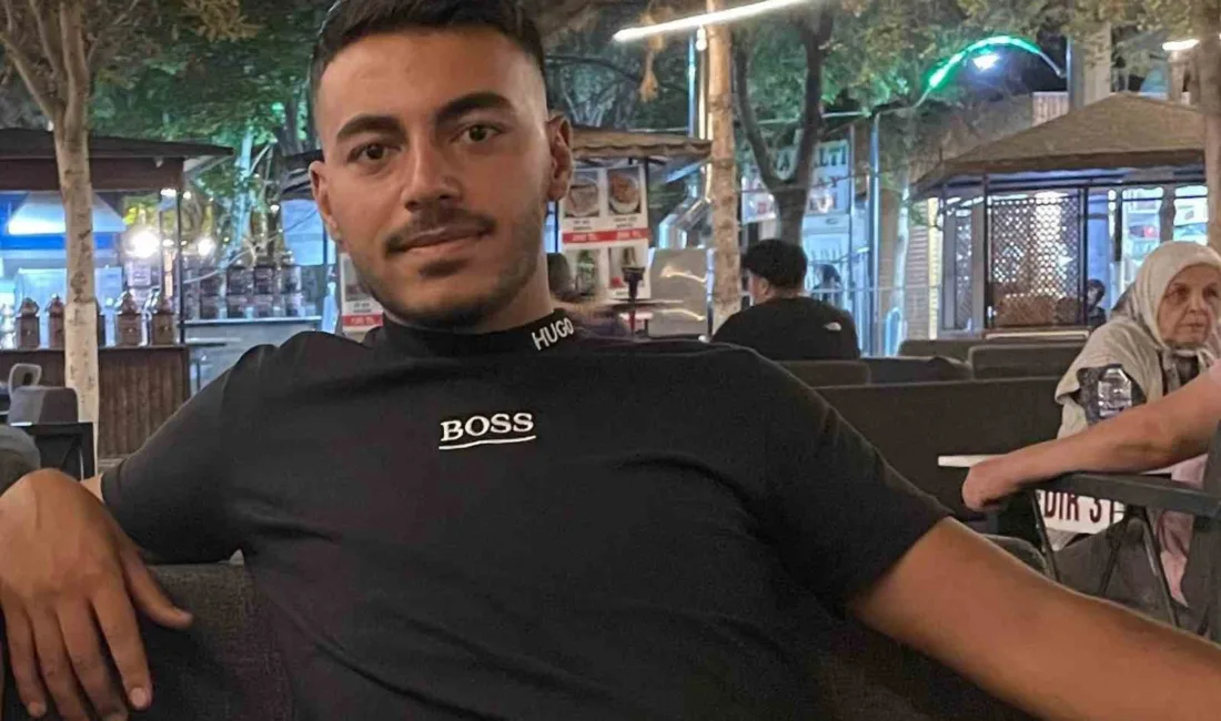 Aksaray’ın Eskil ilçesinde, banyoda ısınmak için kullandığı elektrikli sobaya dokunmasıyla