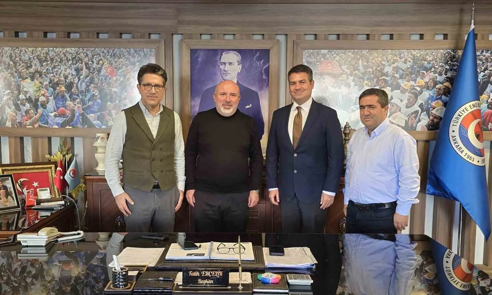 TES-İŞ Yatağan Şube Başkanı Fatih Erçelik ve Yeniköy Kemerköy Enerji