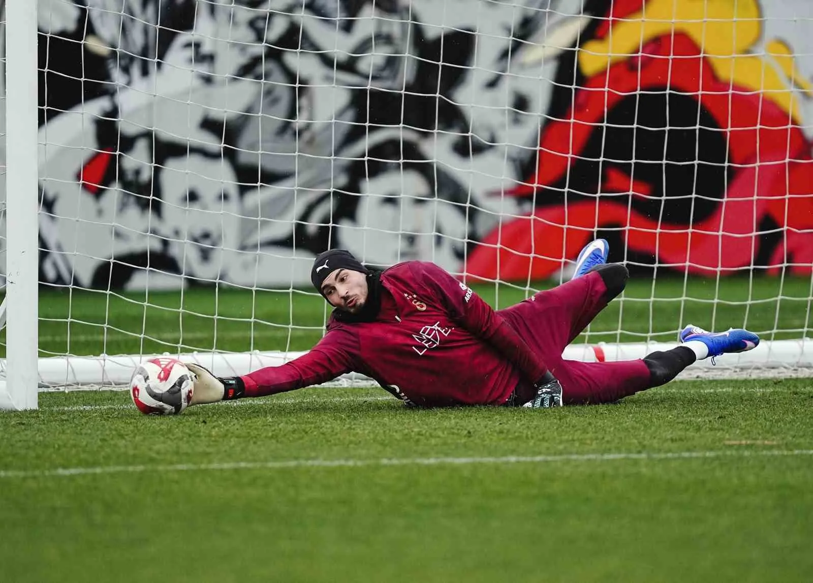 Galatasaray, Teknik Direktör Okan Buruk yönetiminde gerçekleştirdiği antrenmanla Ziraat Türkiye