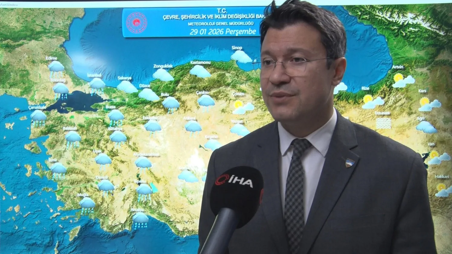 Fevzi Burak Tekin, Türkiye'de önümüzdeki günlerde kuvvetli yağışların beklendiğini belirtti.