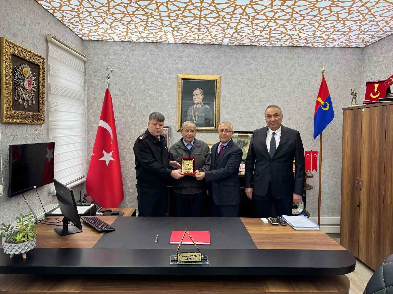 Bursa'nın İnegöl ilçesinde yaşayan 78 yaşındaki çiftçi Abdullah Kaptan, hayatını