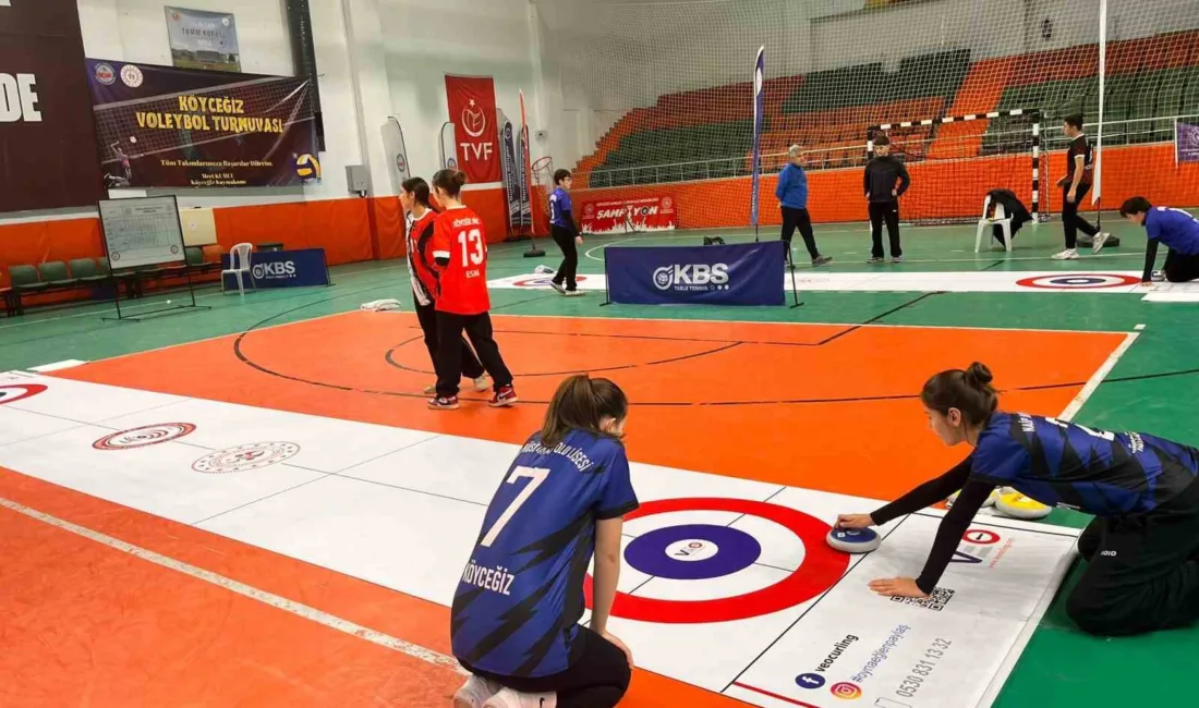 Muğla'nın Köyceğiz ilçesinde düzenlenen Okul Sporları Floor Curling İl Birinciliği'nde