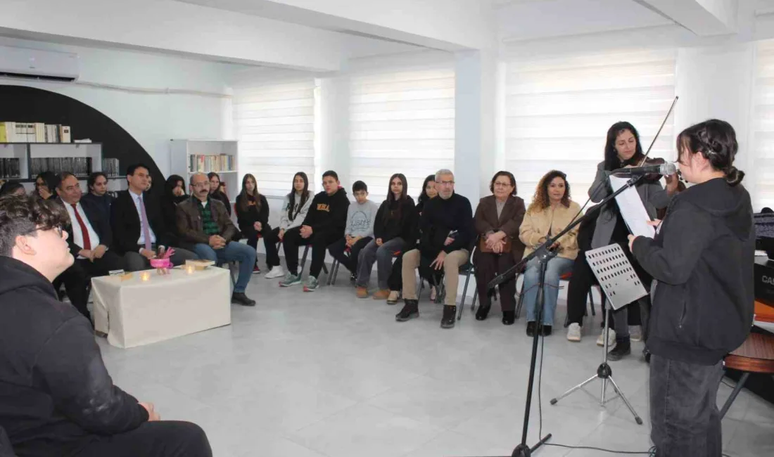 Muğla’nın Köyceğiz ilçesindeki Naip Hüseyin Anadolu Lisesi öğrencileri, dönem sonu