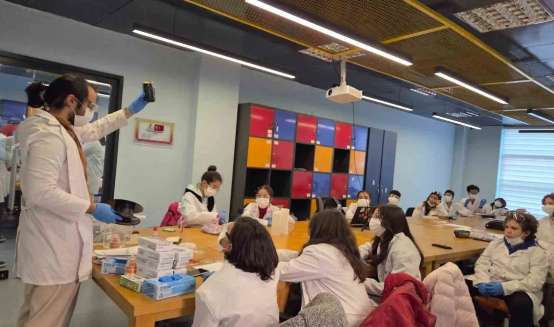 Muğla Uluslararası Gençlik Merkezi bünyesindeki Deneyap Teknoloji Atölyeleri, gençlere yönelik