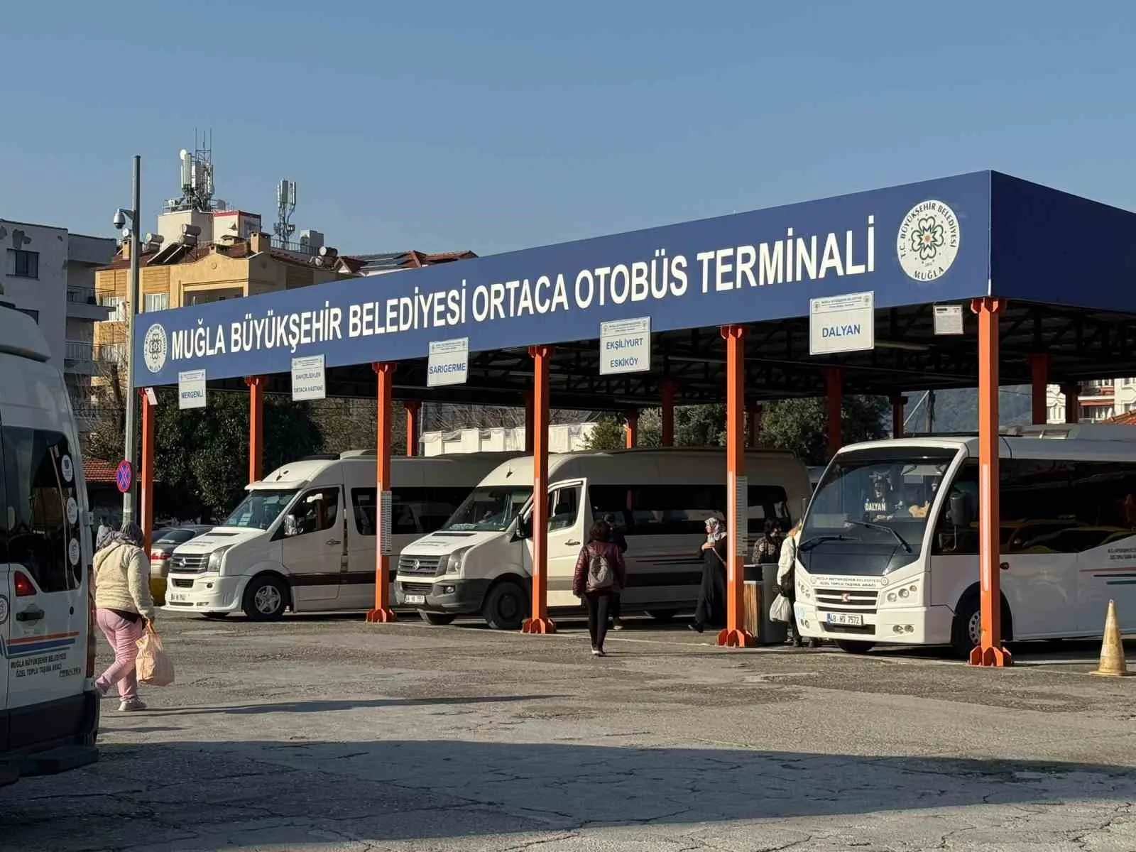 Ortaca’daki belediye otobüs terminalinin Dalaman’a taşınacağı iddiaları üzerine bölge esnafı,