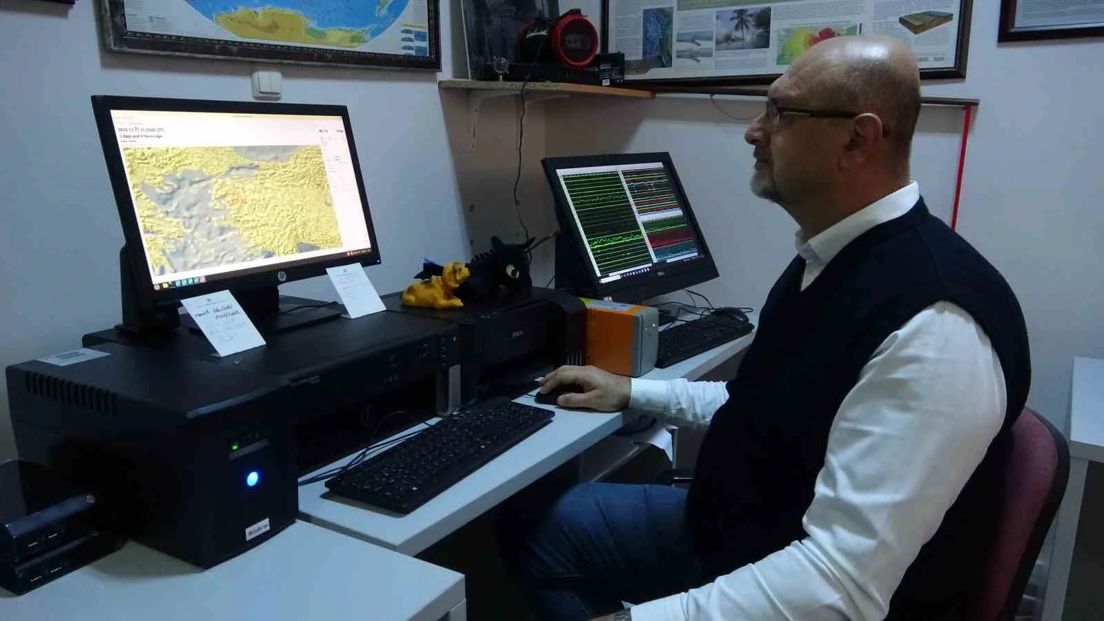 Prof. Dr. Tolga Bekler, Türkiye'nin deprem riski taşıdığına dikkat çekerek,