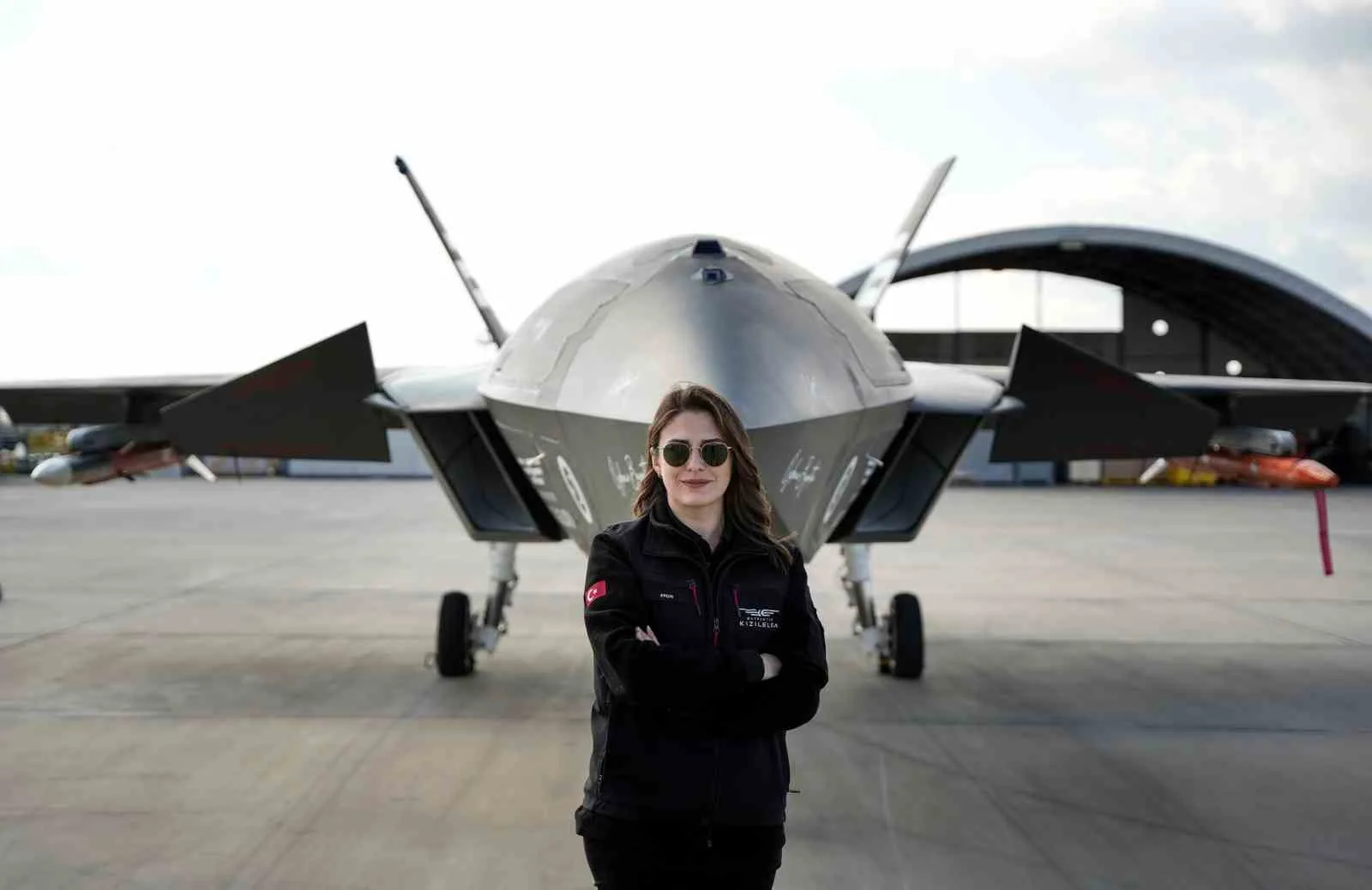 Türkiye'nin ilk insansız savaş uçağı Bayraktar KIZILELMA'nın pilot ekibinde yer