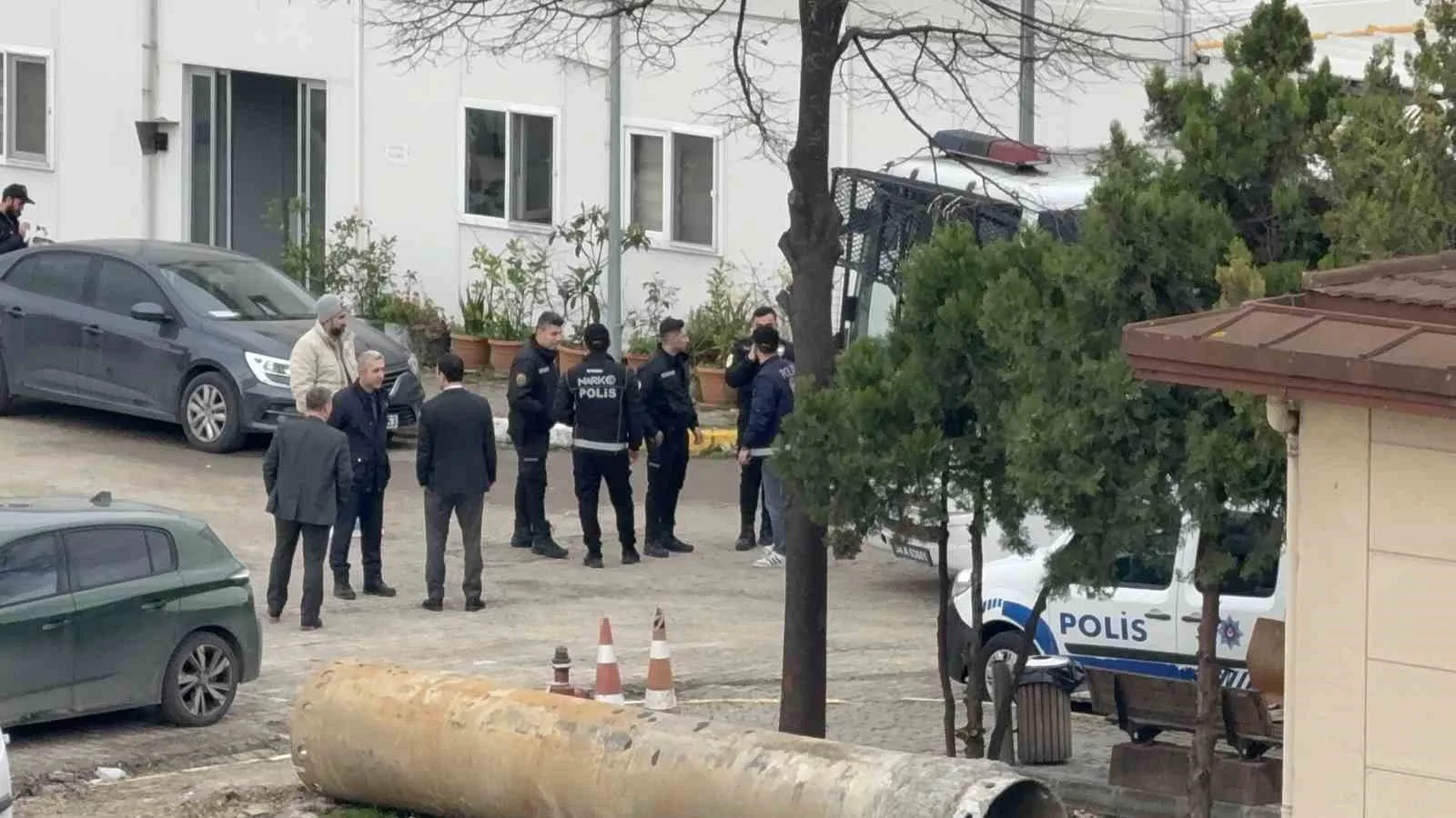 İstanbul Cumhuriyet Başsavcılığı tarafından yürütülen uyuşturucu soruşturması kapsamında gözaltına alınan