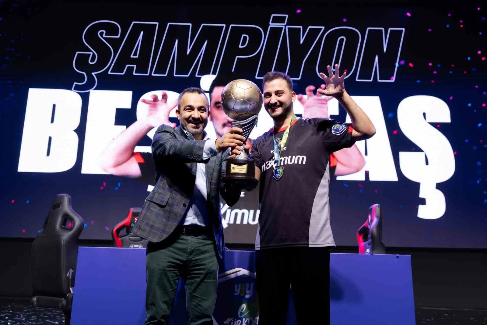 Türk Telekom’un sosyal medya platformu Yaay sponsorluğunda düzenlenen eTürkiye Kupası'nda,