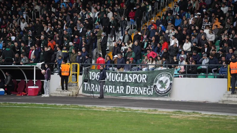 1967 Muğlaspor Taraftarlar Derneği, İskenderunspor karşılaşmasının ardından kulübe verilen seyircisiz