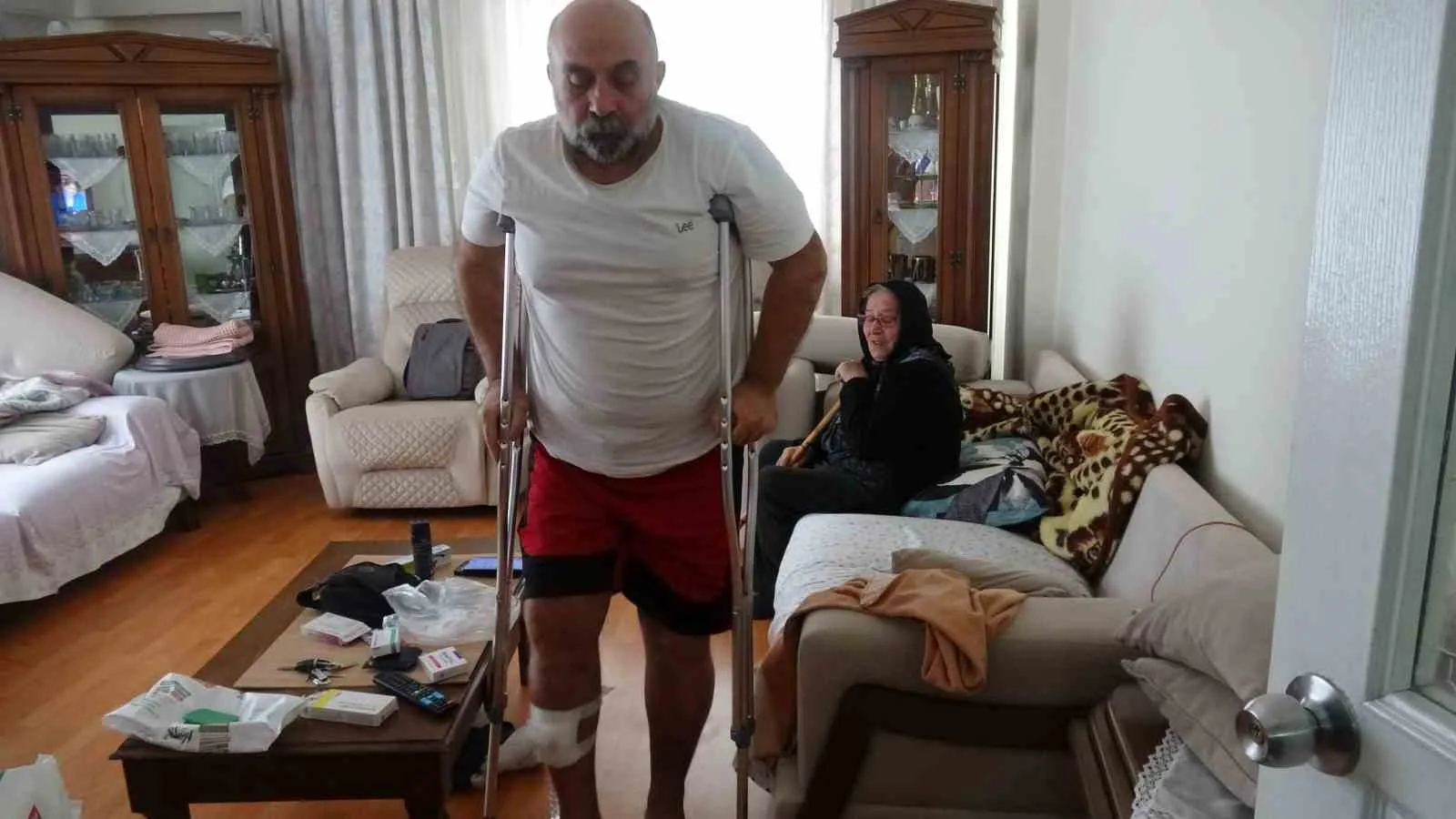 İstanbul'da yaşayan Nihat Ölmez, 2021 yılından bu yana öz ağabeyi