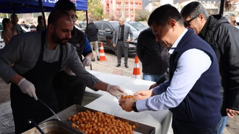 Marmaris’te, 6 Şubat depremlerinde hayatını kaybeden vatandaşlar anısına belediye ve