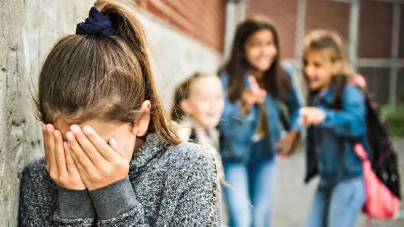 İstanbul’da akran zorbalığı iddiasıyla yargıya taşınan olayda mahkeme dikkat çeken